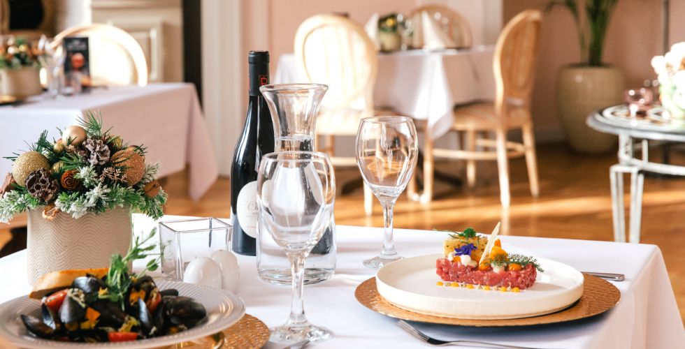 Powrót do smaków historii – Restauracja Pałacu Wojanów ponownie otwarta!