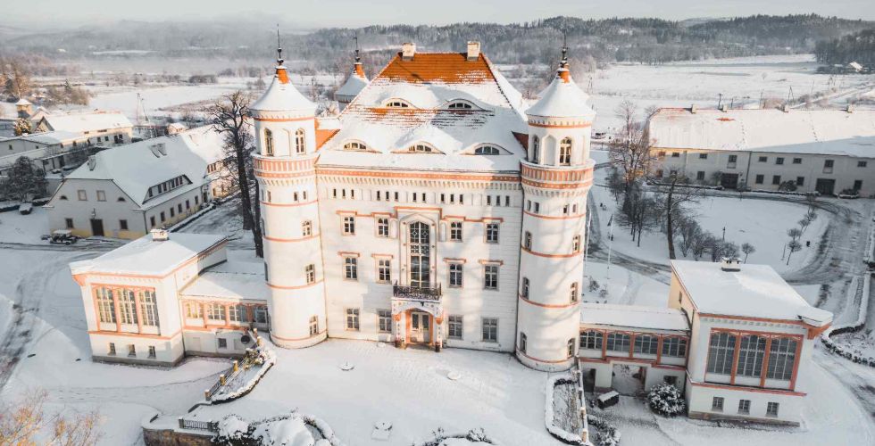 Niezapomniany Sylwester 2024 w Pałacu Wojanów
